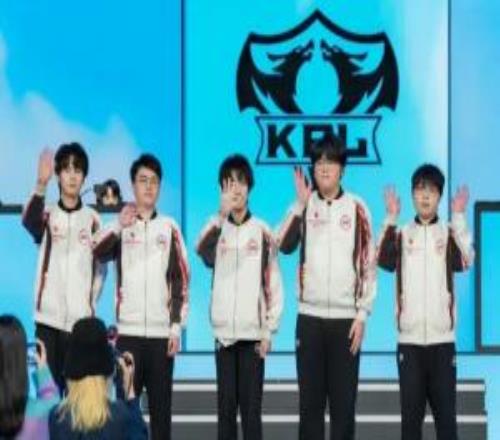 莱万在巴萨,进球突破,与罗纳尔迪,AG,真人百家乐,AG,真人百家乐官方网站,AG,真人百家乐平台