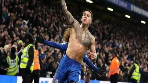 萨拉赫续约前景受阿诺德转会影响，4.8亿英镑合约命运待定